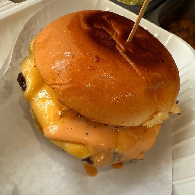 Cheese Burger.